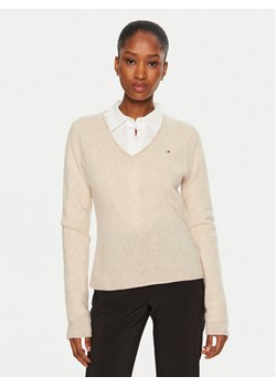 Tommy Hilfiger Sweter WW0WW43505 Beżowy Regular Fit ze sklepu MODIVO w kategorii Swetry damskie - zdjęcie 182723096