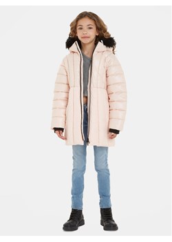 Calvin Klein Jeans Kurtka zimowa IG0IG02242 Różowy Regular Fit ze sklepu MODIVO w kategorii Kurtki dziewczęce - zdjęcie 182723536