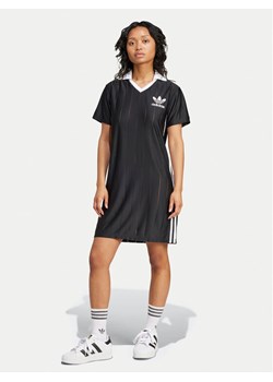 adidas Sukienka codzienna adicolor 3-Stripes IX5510 Czarny Loose Fit ze sklepu MODIVO w kategorii Sukienki - zdjęcie 182724285