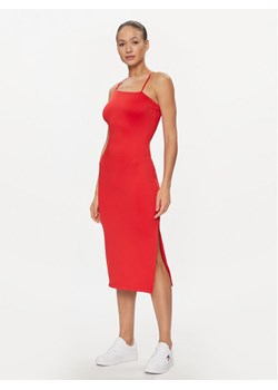 Tommy Jeans Sukienka letnia Bodycon DW0DW17425 Czerwony Slim Fit ze sklepu MODIVO w kategorii Sukienki - zdjęcie 182724629