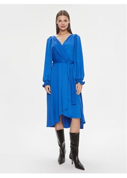 DKNY Sukienka codzienna DD3JJ479 Niebieski Regular Fit ze sklepu MODIVO w kategorii Sukienki - zdjęcie 182725185