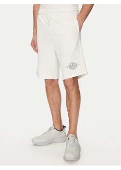 HUGO Szorty sportowe Damtus 50534953 Écru Relaxed Fit ze sklepu MODIVO w kategorii Spodenki męskie - zdjęcie 182725967