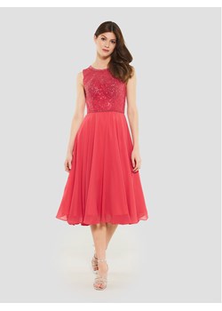 Swing Sukienka koktajlowa 5AF09900 Czerwony Regular Fit ze sklepu MODIVO w kategorii Sukienki - zdjęcie 182726449