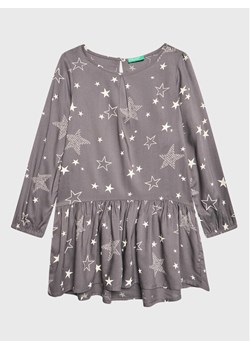 United Colors Of Benetton Sukienka codzienna 4C0PCV010 Szary Relaxed Fit ze sklepu MODIVO w kategorii Sukienki dziewczęce - zdjęcie 182726517