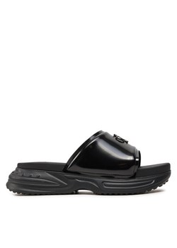 Calvin Klein Jeans Klapki Chunky Comf Slide Mtr YW0YW01506 Czarny ze sklepu MODIVO w kategorii Klapki damskie - zdjęcie 182726776