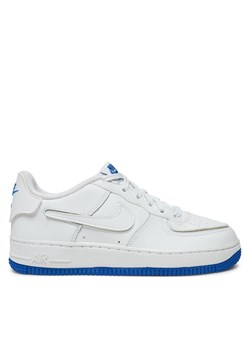 Nike Sneakersy Af1/1 (GS) DB4545 105 Biały ze sklepu MODIVO w kategorii Buty sportowe dziecięce - zdjęcie 182727337