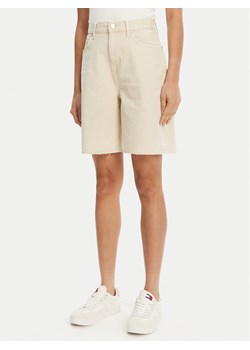 Tommy Jeans Bermudy DW0DW21646 Beżowy Regular Fit ze sklepu MODIVO w kategorii Szorty - zdjęcie 182727557