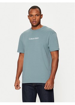 Calvin Klein T-Shirt Hero K10K111346 Niebieski Regular Fit ze sklepu MODIVO w kategorii T-shirty męskie - zdjęcie 182727607