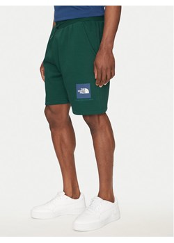 The North Face Szorty sportowe Nse Box NF0A8C1J Zielony Regular Fit ze sklepu MODIVO w kategorii Spodenki męskie - zdjęcie 182727958