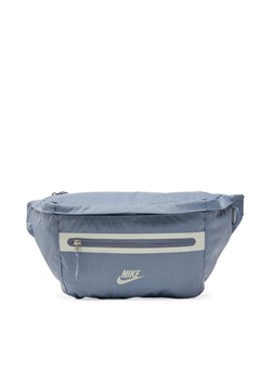Nike Saszetka nerka DN2556 Niebieski - id: 0000305363527 - marki Nike - 182727997 Nike Saszetka nerka DN2556 Niebieski ze sklepu MODIVO w kategorii Torby męskie - zdjęcie 182727997