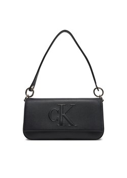 Calvin Klein Jeans Torebka Sculpted Flap Shoulder Pouch LV04K3148G Czarny ze sklepu MODIVO w kategorii Torebki damskie - zdjęcie 182728017