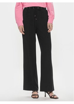 Liu Jo Sport Spodnie materiałowe TA4261 TS423 Czarny Regular Fit ze sklepu MODIVO w kategorii Spodnie damskie - zdjęcie 182728508