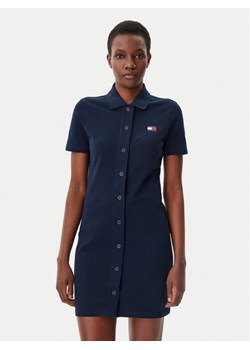 Tommy Jeans Sukienka codzienna Badge DW0DW20302 Granatowy Regular Fit ze sklepu MODIVO w kategorii Sukienki - zdjęcie 182729986