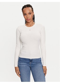 Tommy Jeans Bluzka Essential DW0DW17387 Écru Slim Fit ze sklepu MODIVO w kategorii Bluzki damskie - zdjęcie 182730599