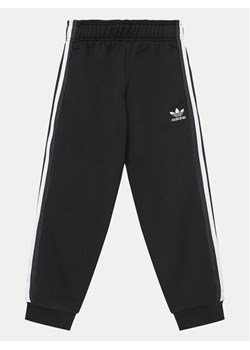 adidas Spodnie dresowe IY9811 Czarny Regular Fit ze sklepu MODIVO w kategorii Spodnie chłopięce - zdjęcie 182730657