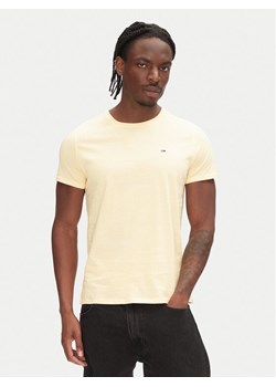 Tommy Jeans T-Shirt DM0DM04411 Żółty Slim Fit ze sklepu MODIVO w kategorii T-shirty męskie - zdjęcie 182730785