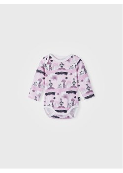 Reima Body dziecięce MOOMIN Charmerande 5200071A Różowy Regular Fit ze sklepu MODIVO w kategorii Body niemowlęce - zdjęcie 182730966