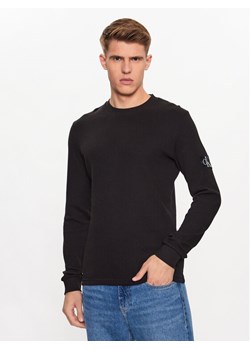Calvin Klein Jeans Bluza J30J323485 Czarny Regular Fit ze sklepu MODIVO w kategorii Bluzy męskie - zdjęcie 182732168