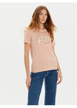 Guess T-Shirt W4YI09 JA914 Różowy Regular Fit ze sklepu MODIVO w kategorii Bluzki damskie - zdjęcie 182732209