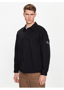 Calvin Klein Jeans Kurtka przejściowa J30J322951 Czarny Oversize ze sklepu MODIVO w kategorii Kurtki męskie - zdjęcie 182732225
