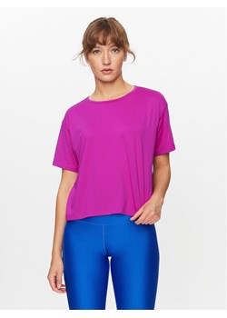 Under Armour T-Shirt Motion Ss 1379178 Różowy Loose Fit - id: 0000303441098 - marki Under Armour - 182732619 Under Armour T-Shirt Motion Ss 1379178 Różowy Loose Fit ze sklepu MODIVO w kategorii Bluzki damskie - zdjęcie 182732619