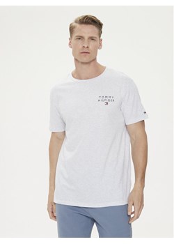 Tommy Hilfiger T-Shirt Logo UM0UM02916 Szary Regular Fit ze sklepu MODIVO w kategorii T-shirty męskie - zdjęcie 182733378