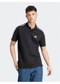 adidas Polo Essentials Piqué Embroidered Small Logo 3-Stripes Polo Shirt IC9310 Czarny Regular Fit ze sklepu MODIVO w kategorii T-shirty męskie - zdjęcie 182734225