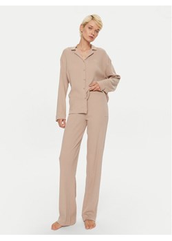 Boss Piżama 50511152 Beżowy Relaxed Fit ze sklepu MODIVO w kategorii Piżamy damskie - zdjęcie 182734529