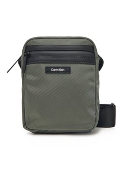 Calvin Klein Saszetka K50K512772 Czarny - id: 0000304380723 - marki Calvin Klein - 182734658 Calvin Klein Saszetka K50K512772 Czarny ze sklepu MODIVO w kategorii Torby męskie - zdjęcie 182734658