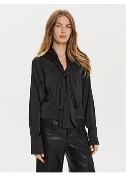 Eleh Bluzka E00198 Czarny Regular Fit ze sklepu MODIVO w kategorii Bluzki damskie - zdjęcie 182735266