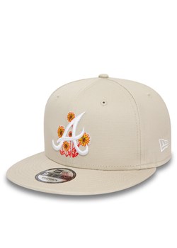 New Era Czapka z daszkiem Flower Icon 950 Braves 60435106 Beżowy ze sklepu MODIVO w kategorii Czapki z daszkiem męskie - zdjęcie 182735658