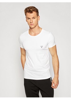 Guess T-Shirt U97M00 JR003 Biały Slim Fit ze sklepu MODIVO w kategorii T-shirty męskie - zdjęcie 182738225