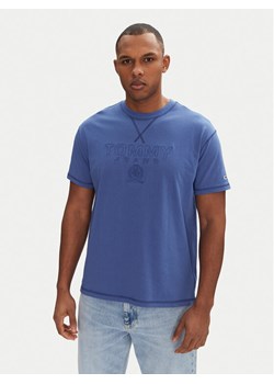 Tommy Jeans T-Shirt Tonal Crest DM0DM20805 Niebieski Relaxed Fit ze sklepu MODIVO w kategorii T-shirty męskie - zdjęcie 182738279