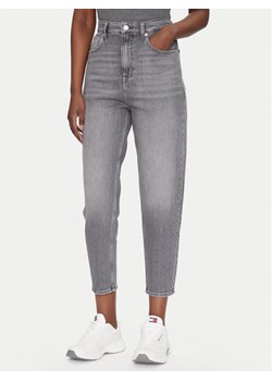 Tommy Jeans Jeansy DW0DW20648 Szary Mom Fit ze sklepu MODIVO w kategorii Jeansy damskie - zdjęcie 182738996