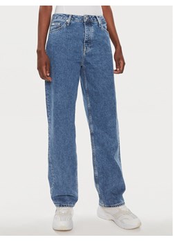 Calvin Klein Jeans Jeansy 90's J20J222753 Niebieski Straight Fit ze sklepu MODIVO w kategorii Jeansy damskie - zdjęcie 182741119