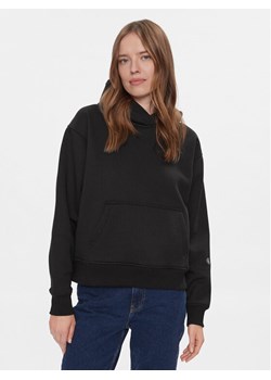 Calvin Klein Jeans Bluza Back Bold Monologo Hoodie J20J222895 Czarny Regular Fit ze sklepu MODIVO w kategorii Bluzy damskie - zdjęcie 182741209
