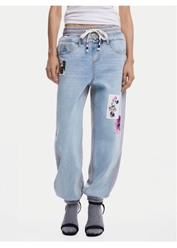 Desigual Jeansy Mnnie 25SWDD72 Niebieski Loose Fit ze sklepu MODIVO w kategorii Jeansy damskie - zdjęcie 182741556