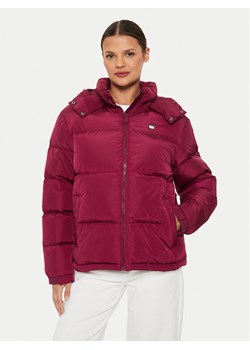 Tommy Jeans Kurtka puchowa Alaska DW0DW18610 Bordowy Regular Fit ze sklepu MODIVO w kategorii Kurtki damskie - zdjęcie 182741697