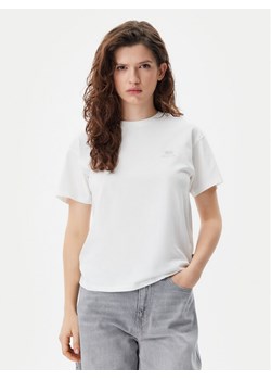Napapijri T-Shirt S-Nina NP0A4H87 Biały Regular Fit ze sklepu MODIVO w kategorii Bluzki damskie - zdjęcie 182742066