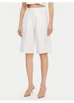 Max Mara Szorty materiałowe Texas 2516781027650 Biały Regular Fit ze sklepu MODIVO w kategorii Szorty - zdjęcie 182742727