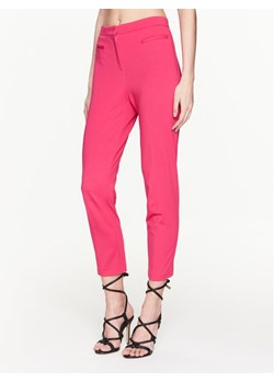 Pinko Spodnie materiałowe 100152 A0HM Różowy Slim Fit ze sklepu MODIVO w kategorii Spodnie damskie - zdjęcie 182743289