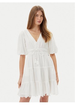 Pepe Jeans Sukienka letnia Day PL953694 Biały Regular Fit ze sklepu MODIVO w kategorii Sukienki - zdjęcie 182743575