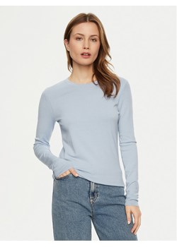 Calvin Klein Bluzka K20K208031 Błękitny Slim Fit ze sklepu MODIVO w kategorii Bluzki damskie - zdjęcie 182743875