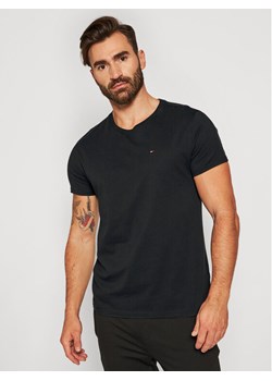 Tommy Jeans T-Shirt DM0DM04411 Czarny Slim Fit ze sklepu MODIVO w kategorii T-shirty męskie - zdjęcie 182744388