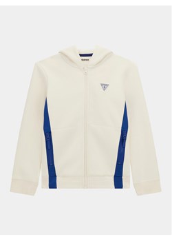 Guess Bluza L4RQ08 KB212 Biały Regular Fit ze sklepu MODIVO w kategorii Bluzy chłopięce - zdjęcie 182744397