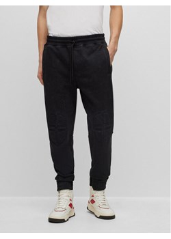 Boss Spodnie dresowe 50495288 Czarny Relaxed Fit ze sklepu MODIVO w kategorii Spodnie męskie - zdjęcie 182744737