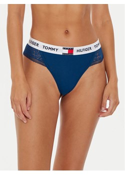Tommy Hilfiger Stringi UW0UW05619 Niebieski ze sklepu MODIVO w kategorii Majtki damskie - zdjęcie 182744997