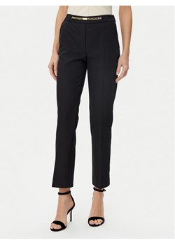 Guess Spodnie materiałowe 5GGB17 7311A Czarny Regular Fit ze sklepu MODIVO w kategorii Spodnie damskie - zdjęcie 182745286
