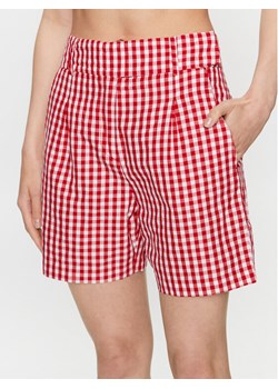 United Colors Of Benetton Bermudy 4YCND900V Różowy Regular Fit ze sklepu MODIVO w kategorii Szorty - zdjęcie 182745448