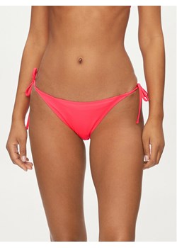 Guess Dół od bikini E4GO00 MC044 Różowy ze sklepu MODIVO w kategorii Stroje kąpielowe - zdjęcie 182746349